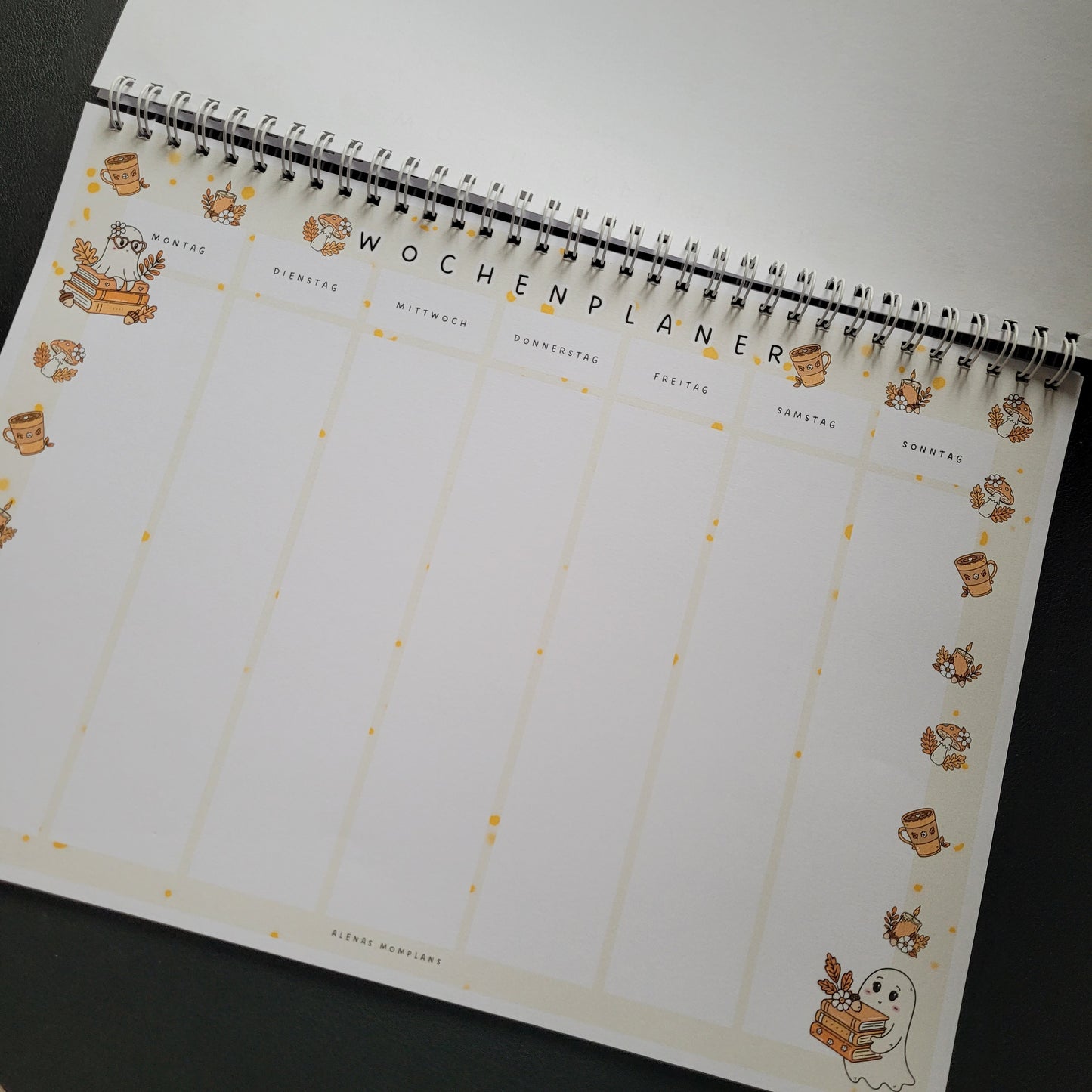 GHOSTY BOOKS - A4 Wochenplaner mit Spiralbindung