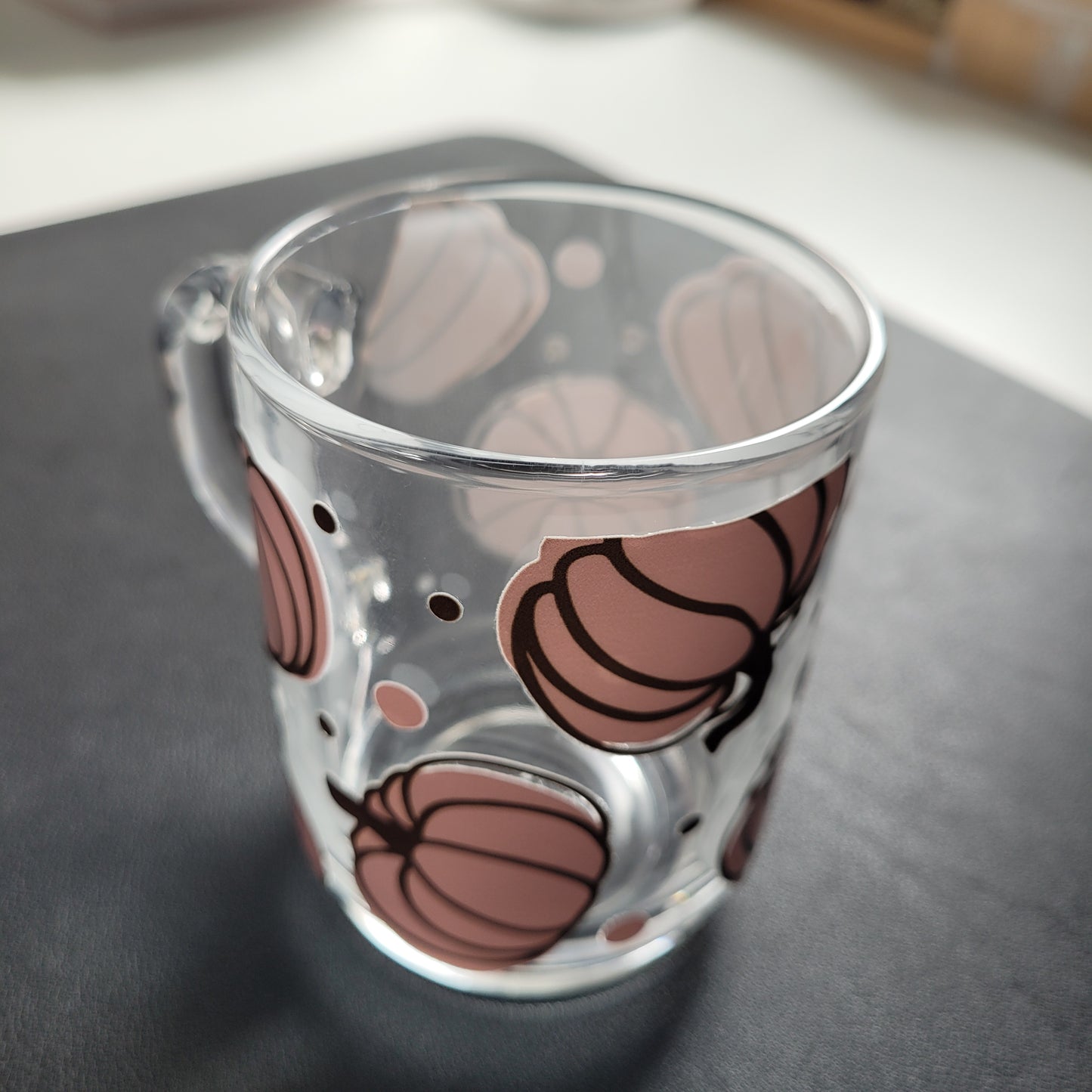 Trinkglas PINK PUMPKIN | Glas mit Deckel und Strohhalm I Eiskaffee Glas I Wiederverwendbares Trinkglas