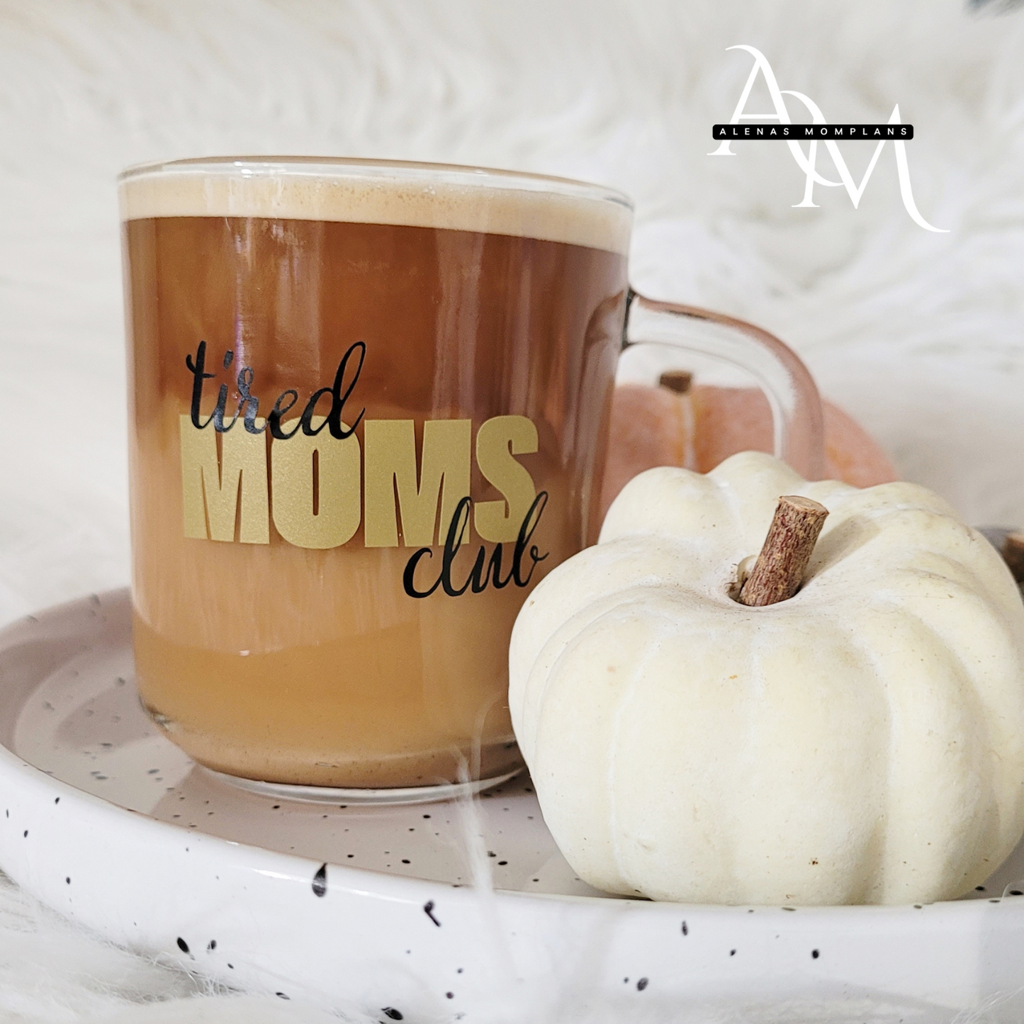 Tired Moms Club Glastasse – Dein neuer Lieblingsbecher für die wohlverdiente Kaffeepause!