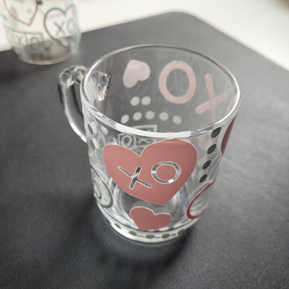 Trinkglas XOXO | Glas mit Deckel und Strohhalm I Eiskaffee Glas I Wiederverwendbares Trinkglas