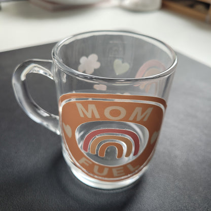 Trinkglas MOM FUEL | Glas mit Deckel und Strohhalm I Eiskaffee Glas I Wiederverwendbares Trinkglas